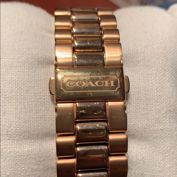 Coach rose gold watch - Picture 5 of 8